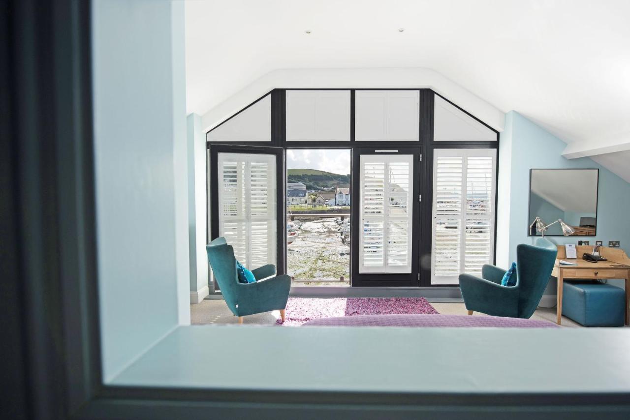 Harbourmaster Hotel อาแบร์ไรรอน ภายนอก รูปภาพ